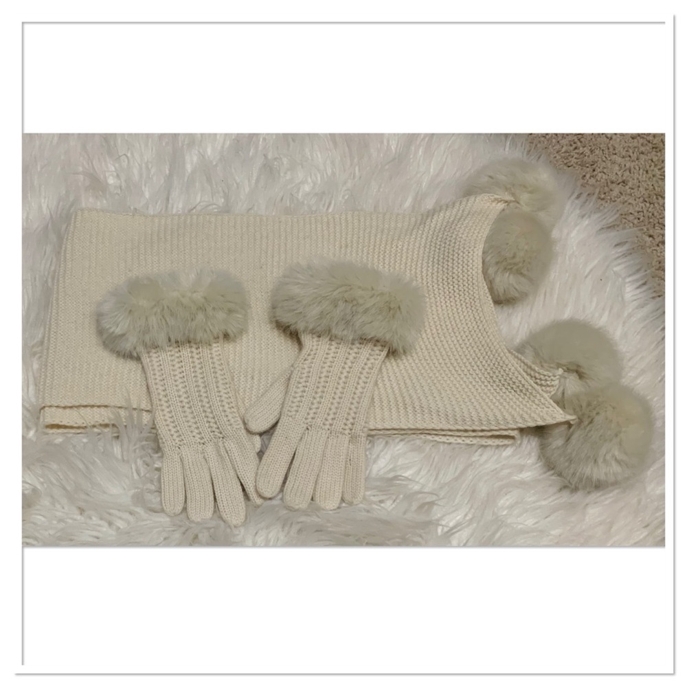 RH Cashmere Wool Scarf And Gloves With Ultra Faux Fur Trim Ivory One Size